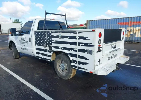 2014 Ford F-250 Xl z USA, uszkodzony, nr VIN 1FTBF2A66EEA93140